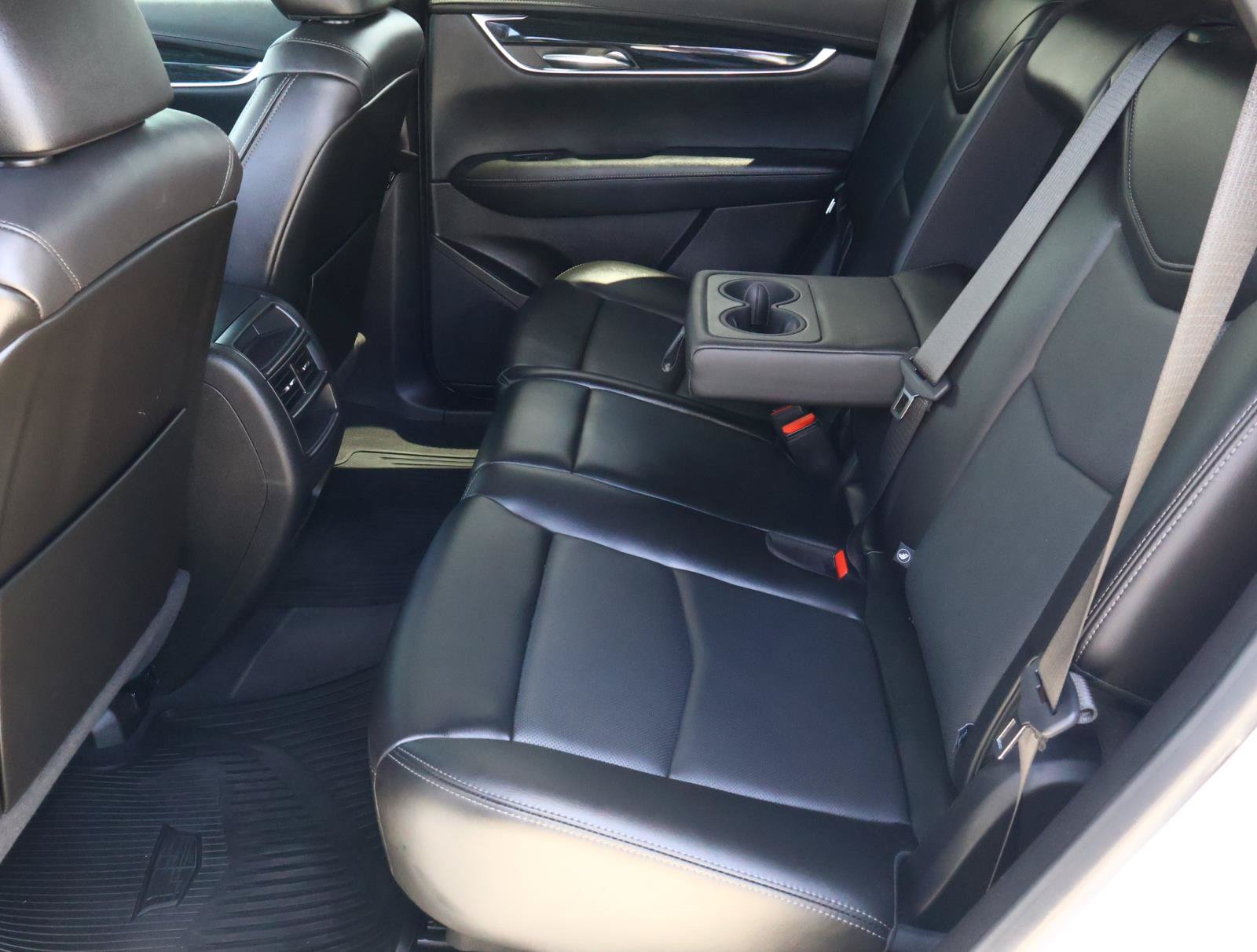 Used 2022 Cadillac XT5 Premium Luxury FWD image 25