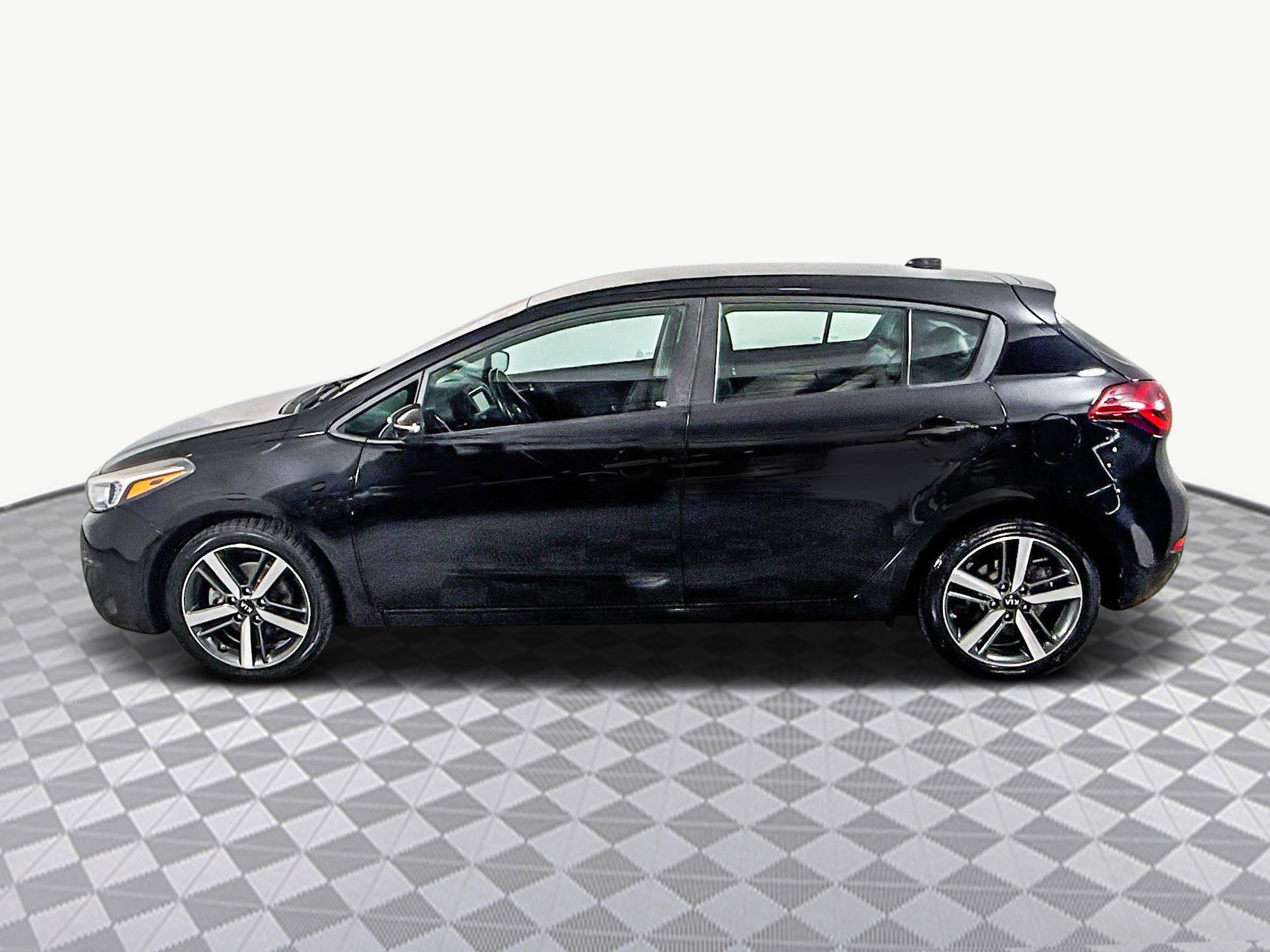 Used 2017 Kia Forte EX image 6