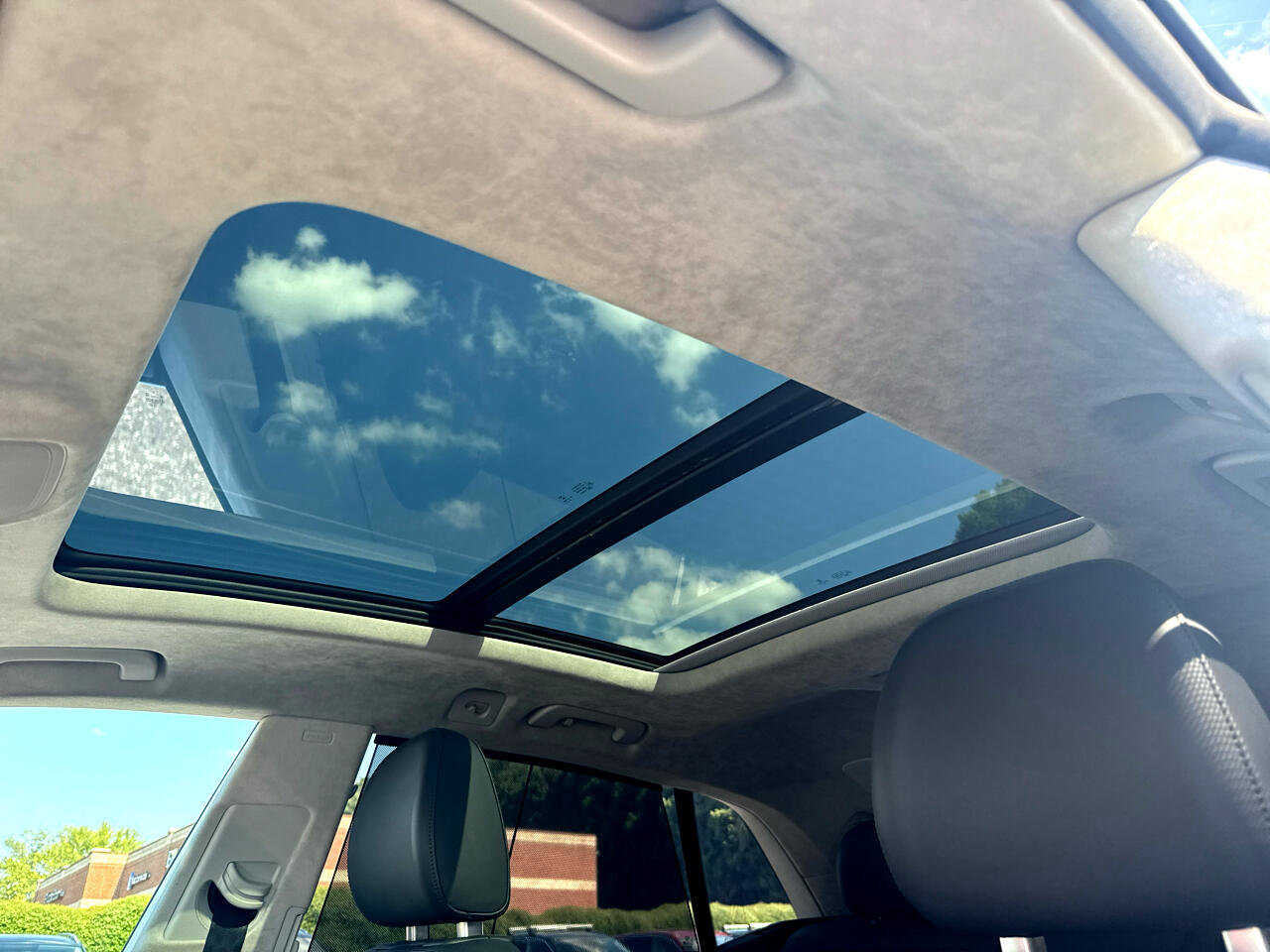 Used 2019 Audi Q8 Prestige image 11