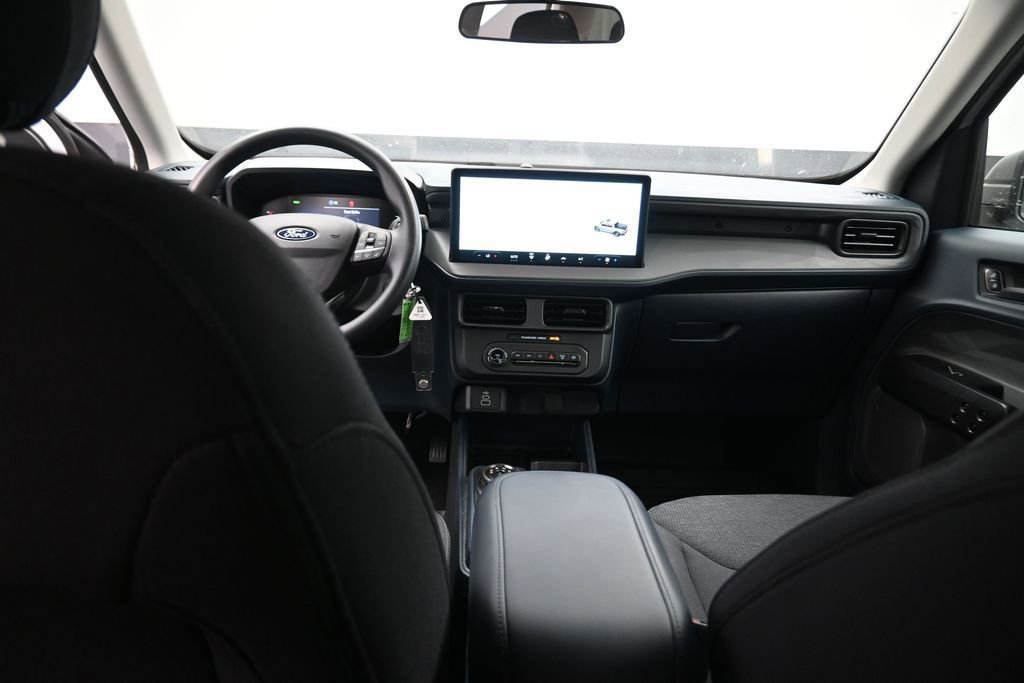 Used 2025 Ford Maverick XL FWD image 13