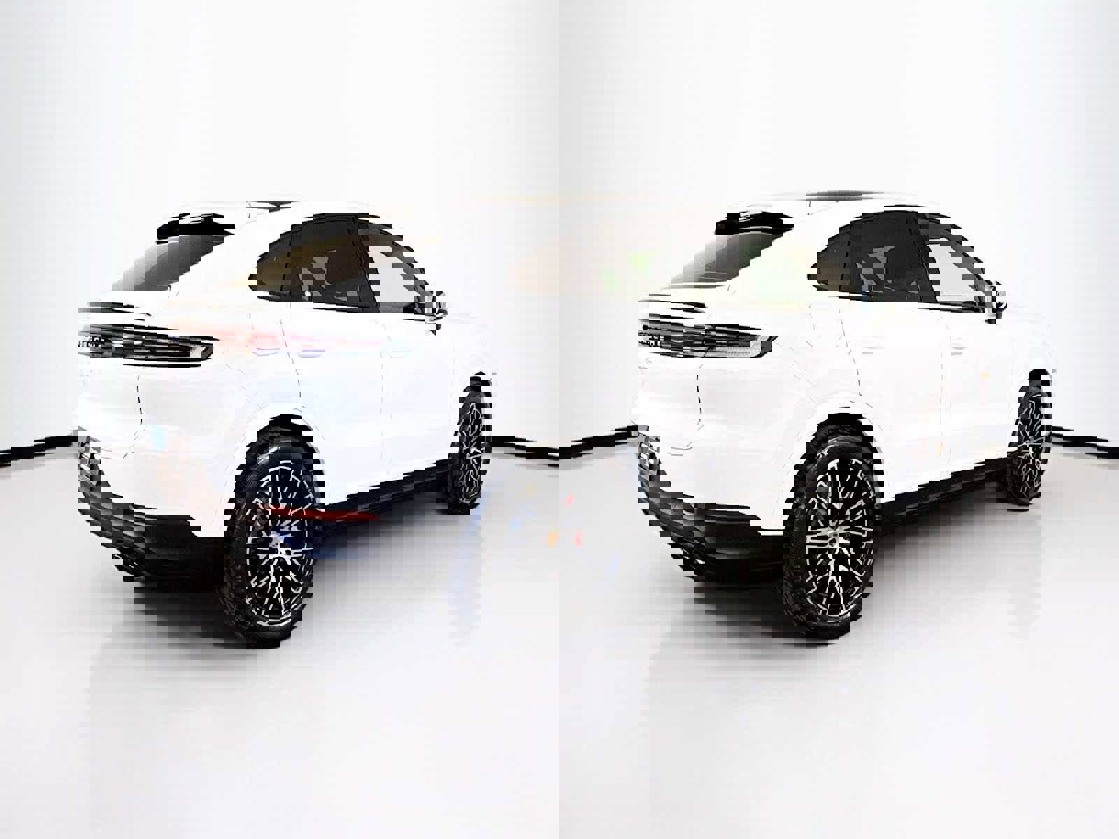 Certified 2024 Porsche Cayenne S image 9