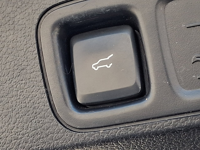 Used 2018 Ford Expedition Limited AWD/4WD image 33