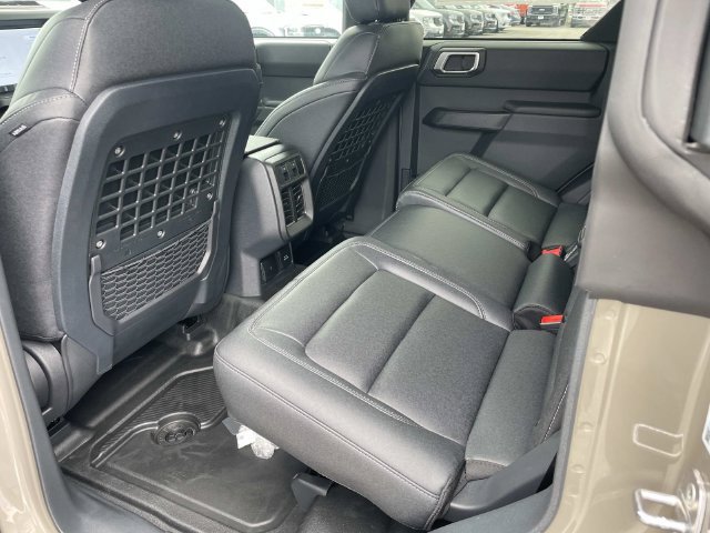 New 2026 Ford Bronco Big Bend w/ Black Diamond Package AWD/4WD image 8