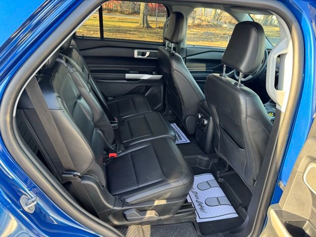 Certified 2022 Ford Explorer XLT w/ Equipment Group 202A image 14