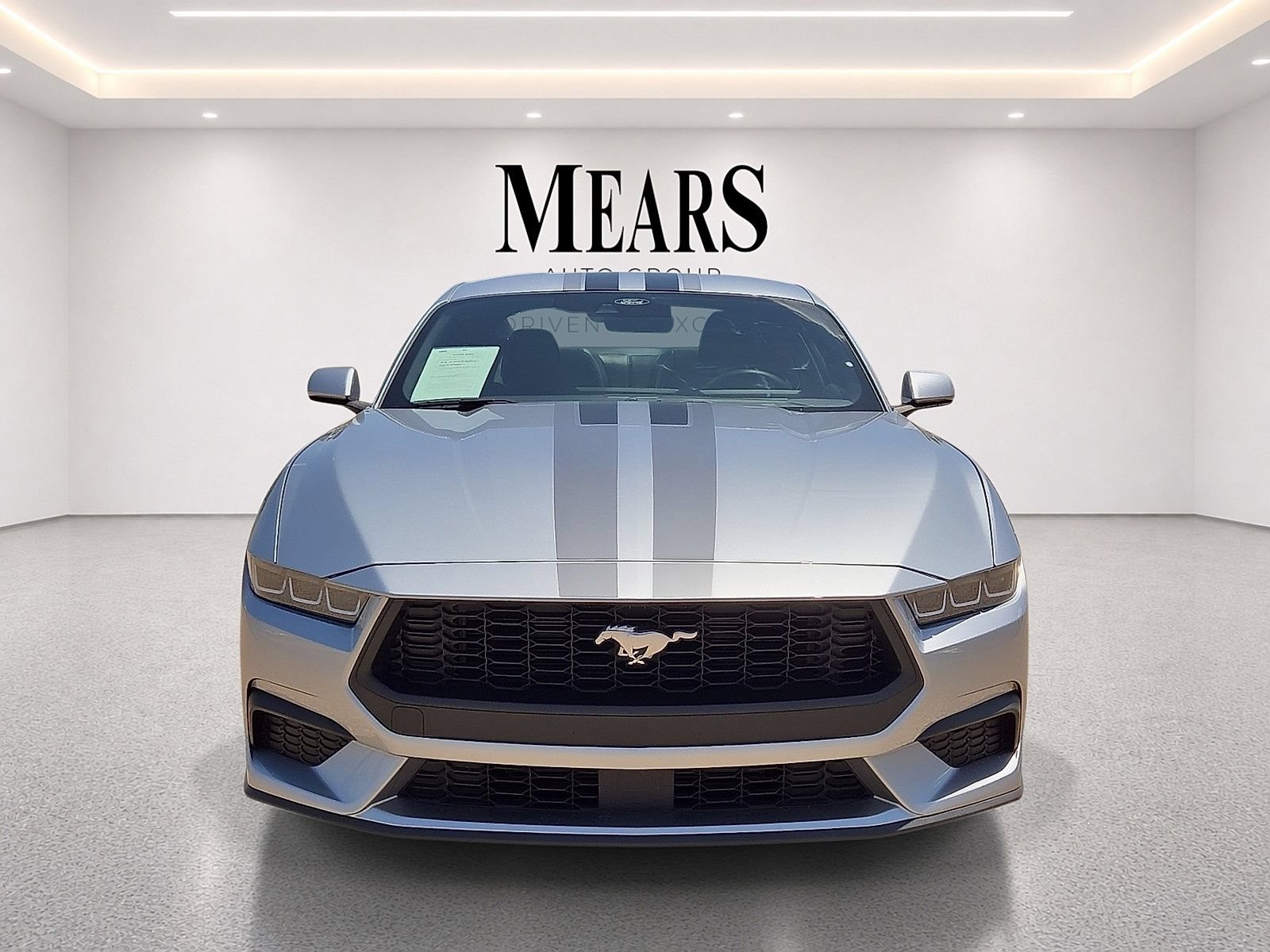 Used 2024 Ford Mustang Coupe RWD image 8