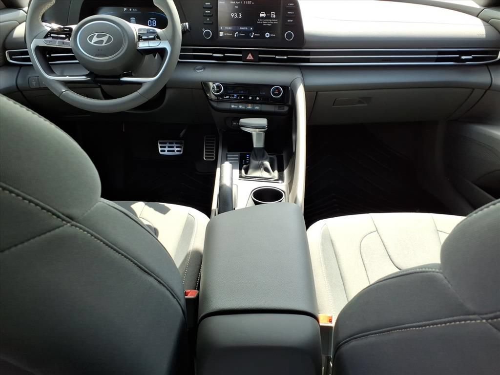 New 2026 Hyundai Elantra Sport FWD image 25