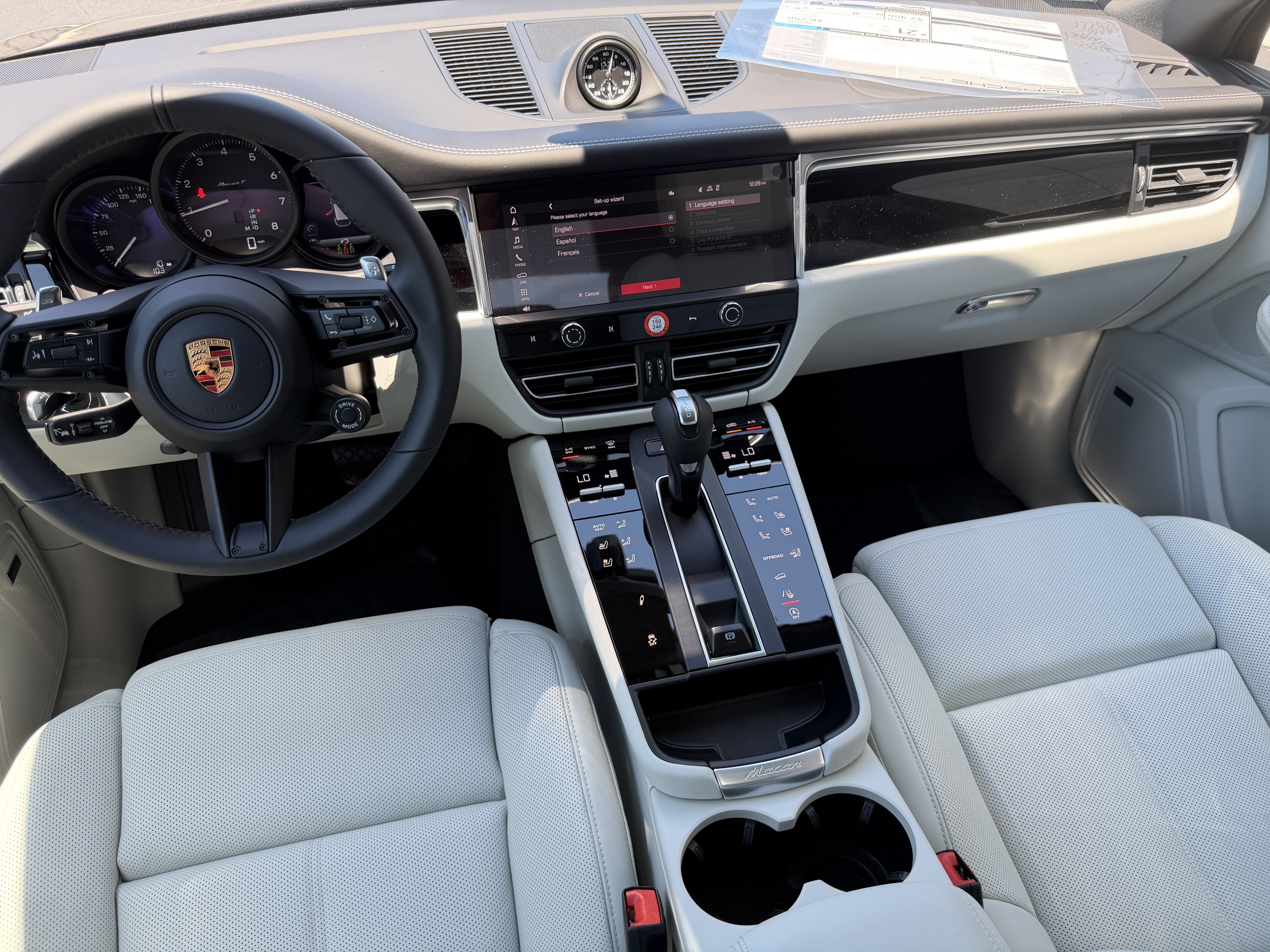 New 2026 Porsche Macan Turbo AWD/4WD image 11