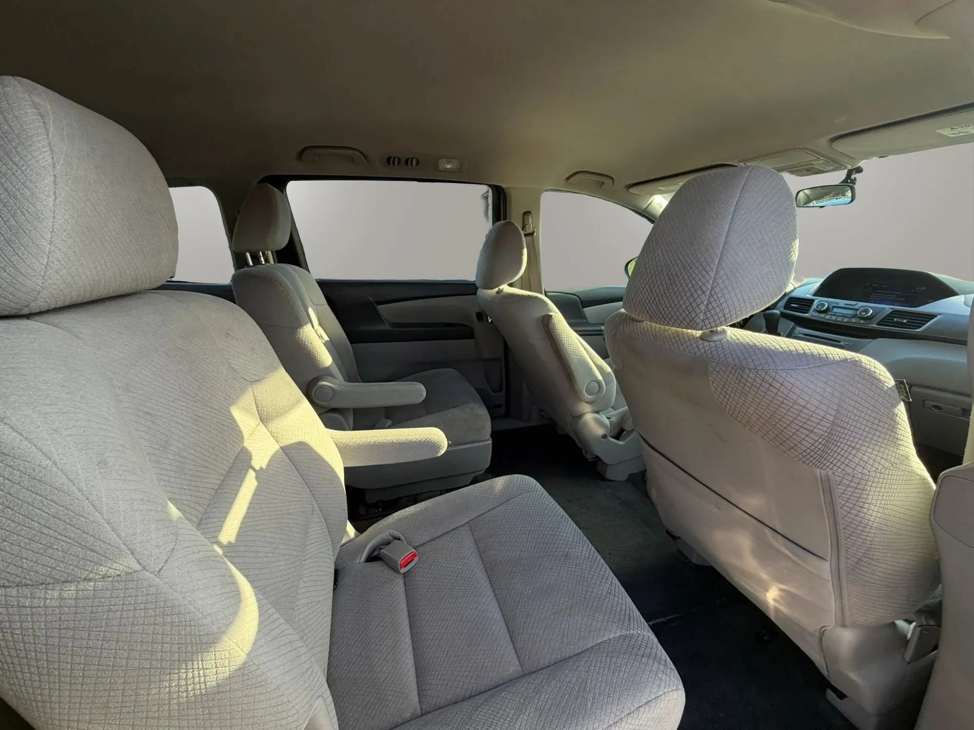 Used 2014 Honda Odyssey LX image 19