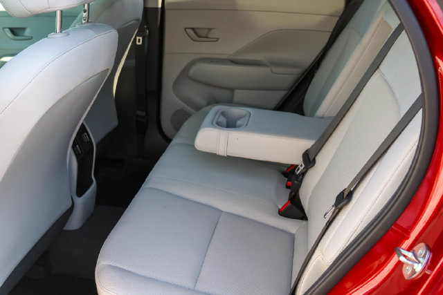 Used 2024 Hyundai Kona SEL w/ Convenience Package FWD image 12