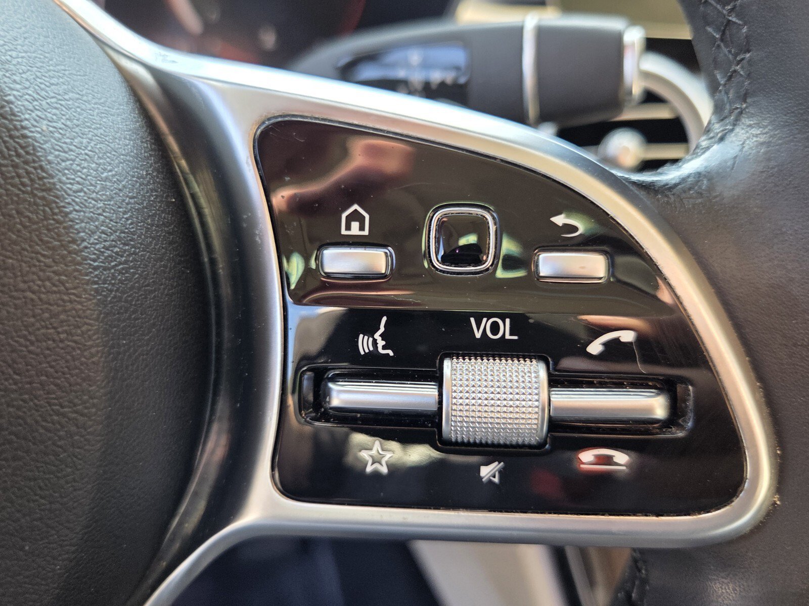 Used 2021 Mercedes-Benz C 300 Sedan image 35