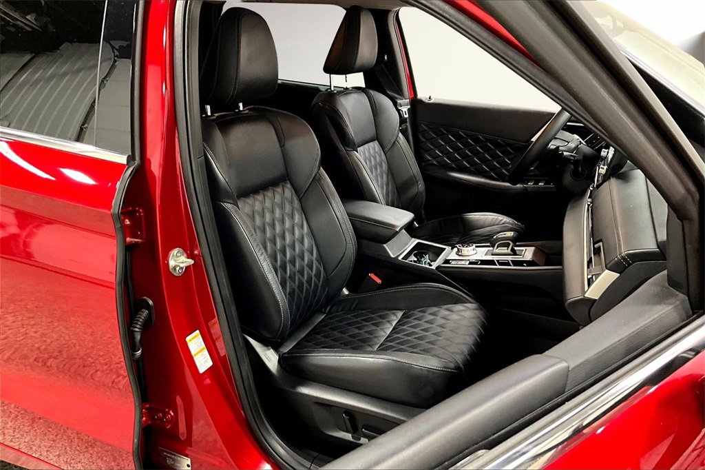 Used 2022 Mitsubishi Outlander SEL image 30