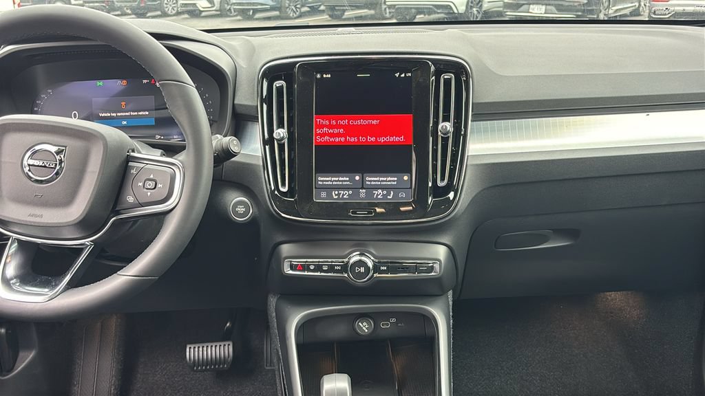 New 2026 Volvo XC40 B5 Ultra w/ Climate Package AWD/4WD image 6