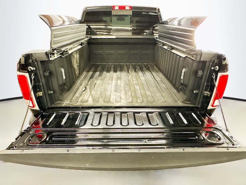 Used 2017 RAM 1500 Limited RWD image 27