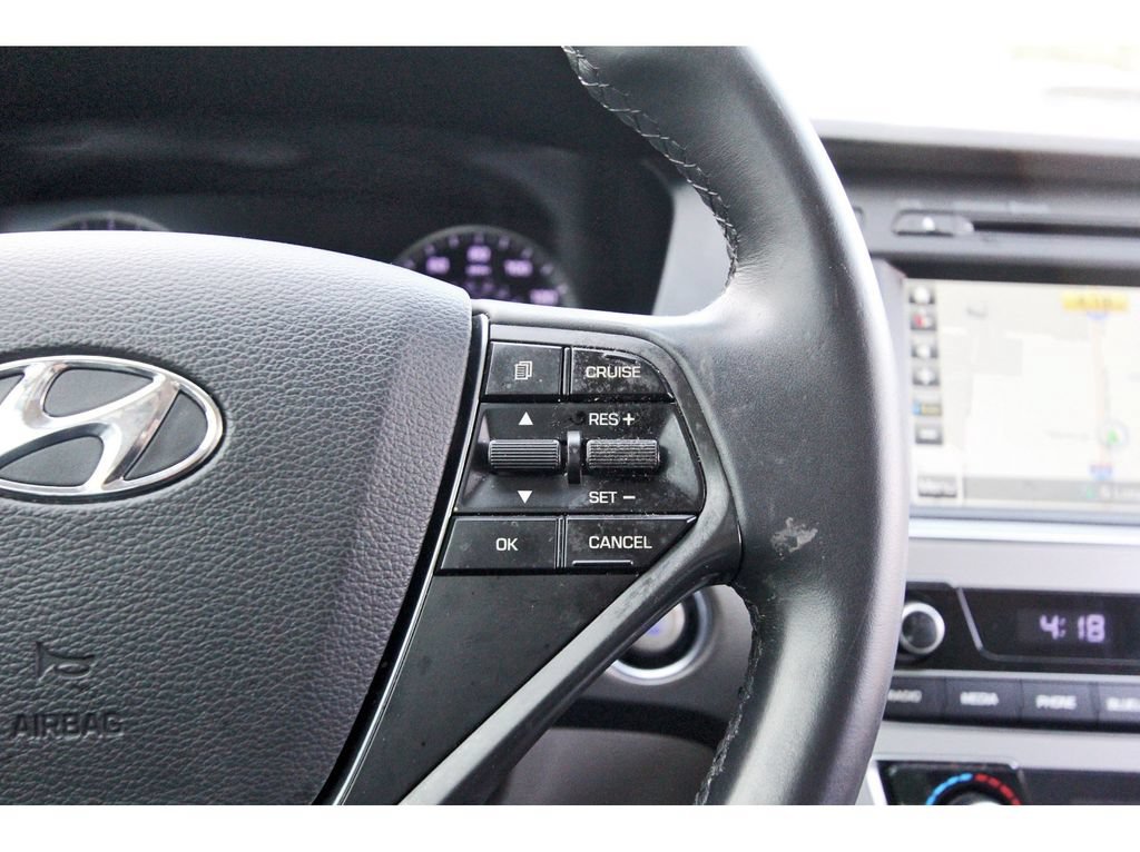 Used 2016 Hyundai Sonata Sport w/ Option Group 03 FWD image 18