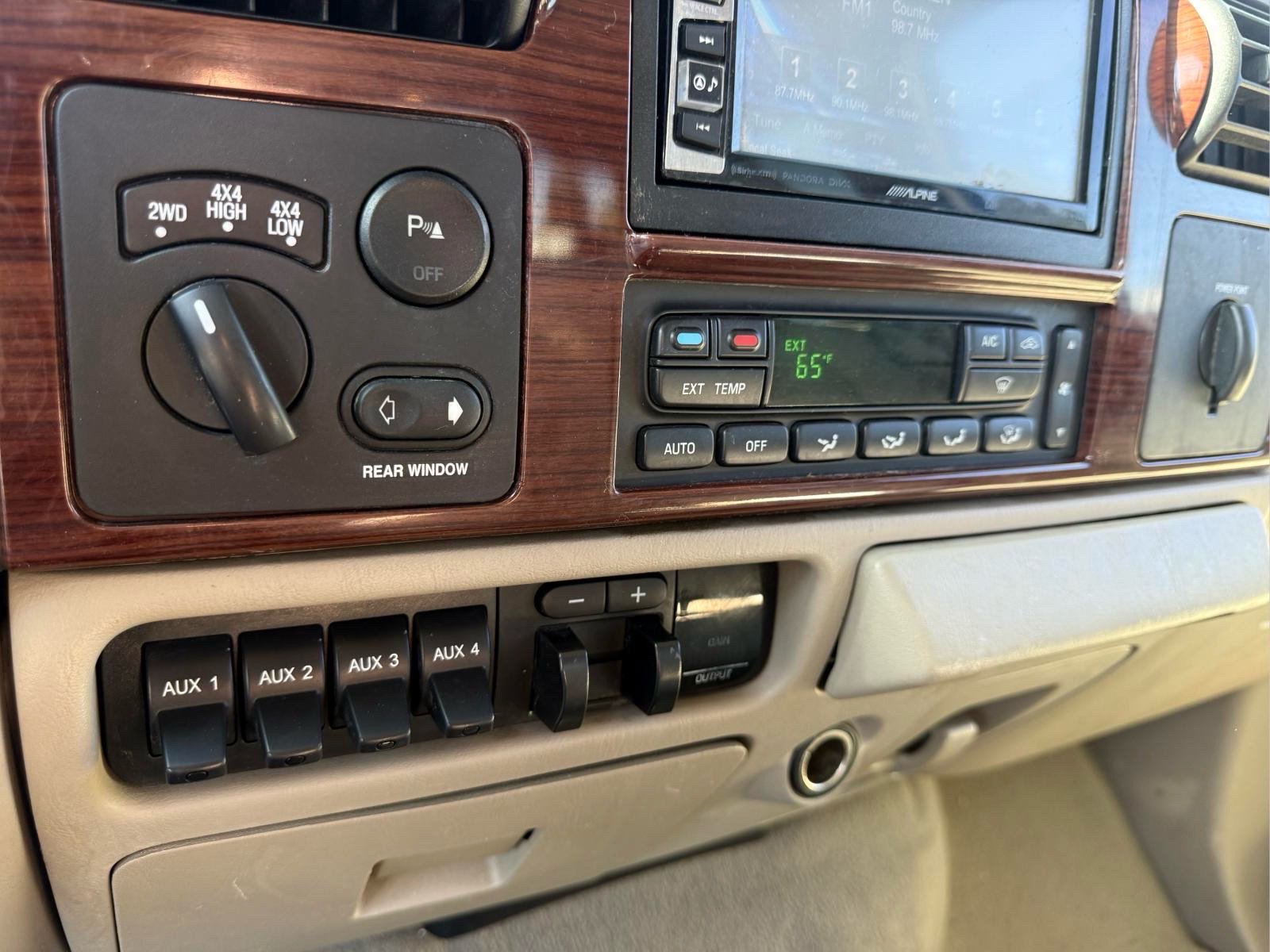 Used 2006 Ford F250 Lariat AWD/4WD image 21