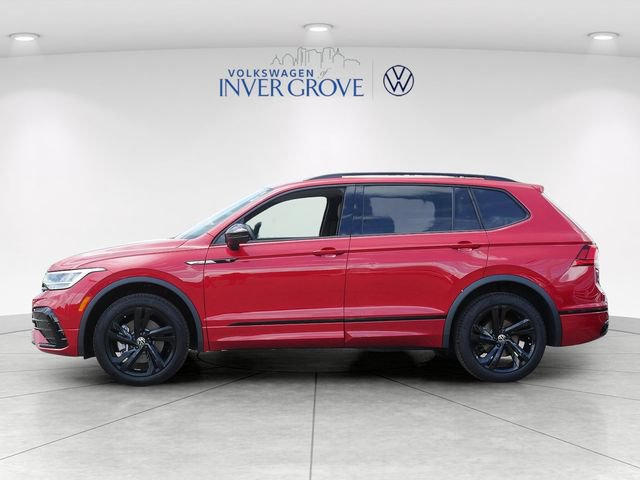 Certified 2024 Volkswagen Tiguan SE R-Line AWD/4WD image 4