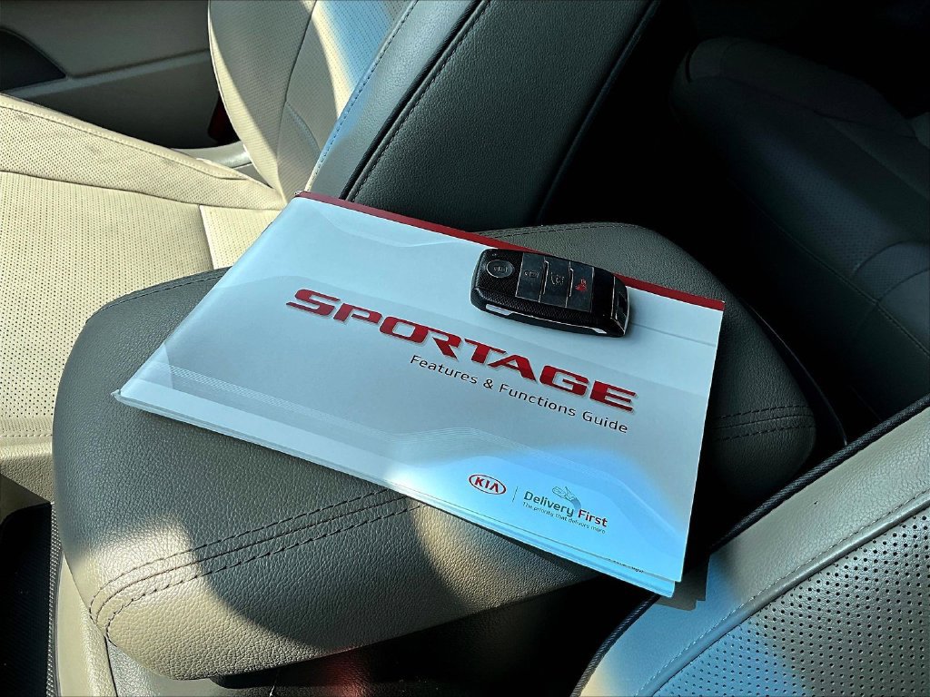 Used 2019 Kia Sportage SX FWD image 39