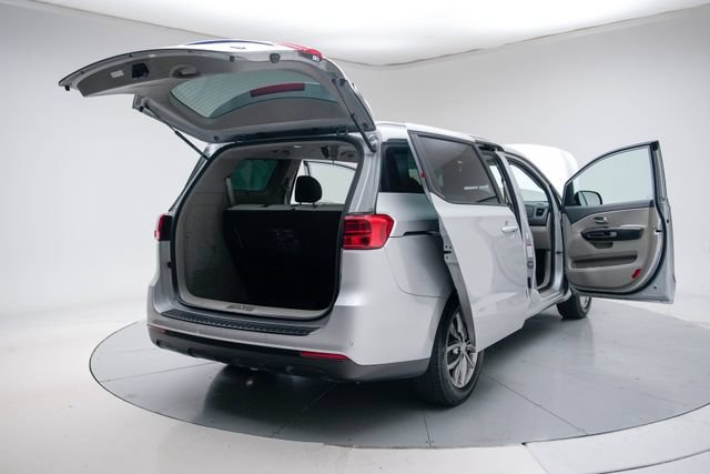 Used 2020 Kia Sedona EX FWD image 21