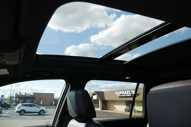 Used 2020 Cadillac XT6 Premium Luxury image 3