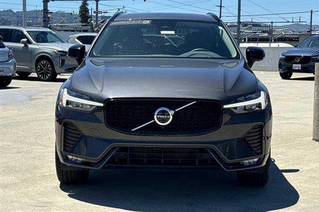 Certified 2025 Volvo XC60 B5 Plus AWD/4WD image 8