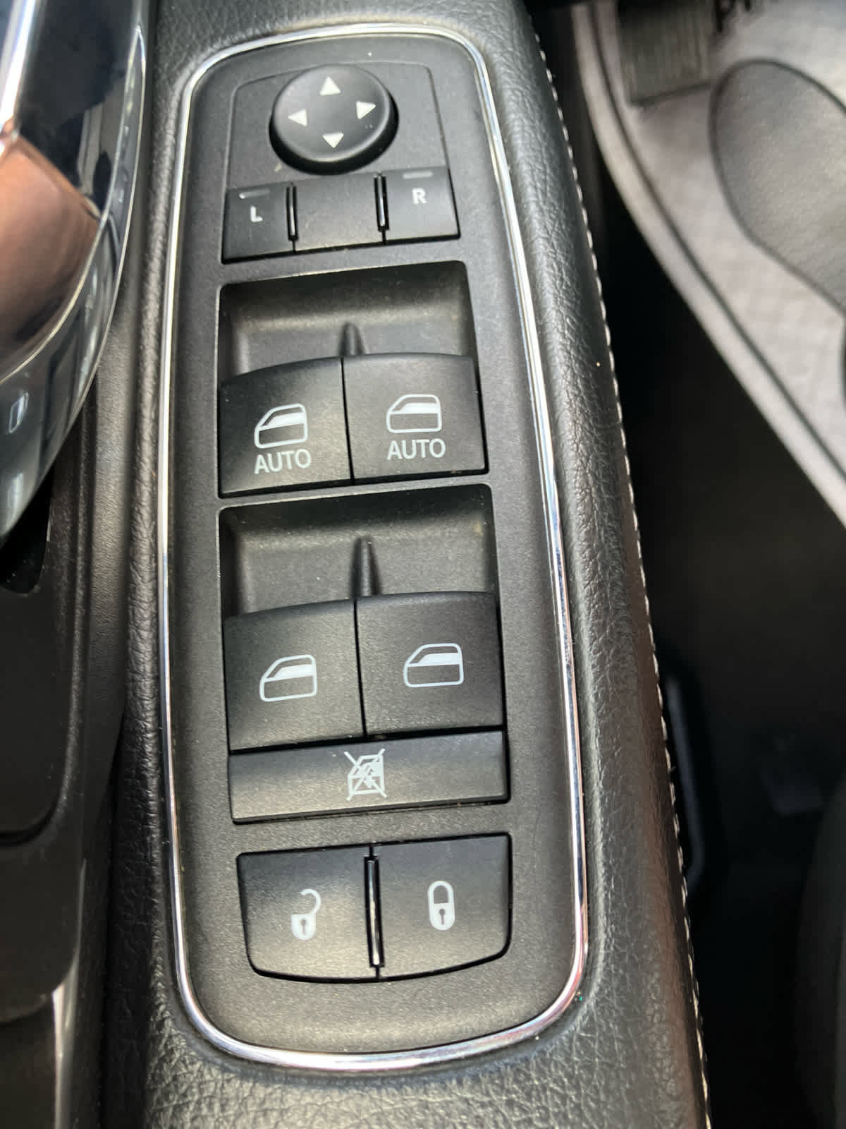 Used 2023 RAM 1500 Classic Warlock image 12