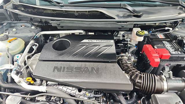 Used 2025 Nissan Rogue SV image 57