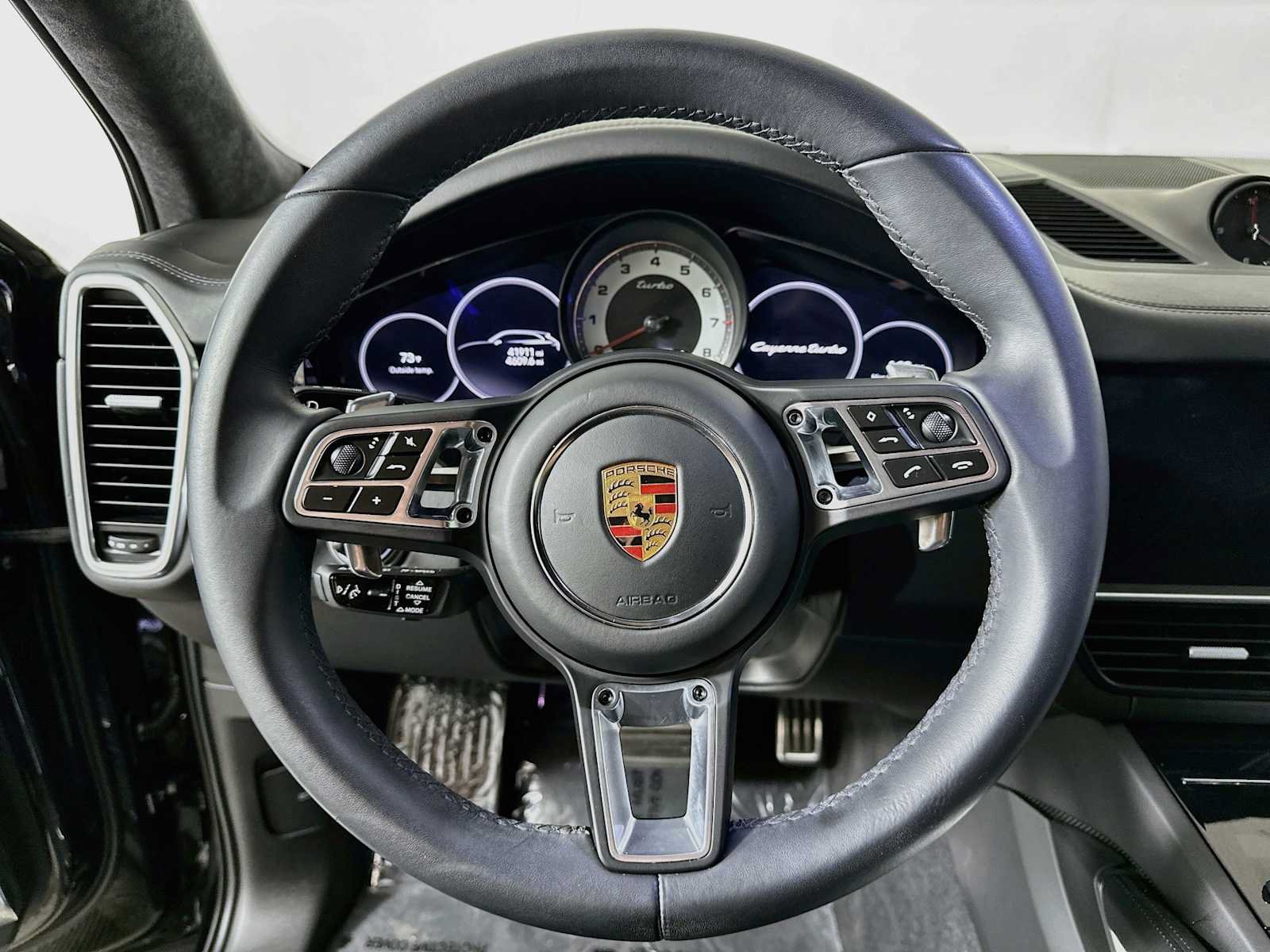 Certified 2023 Porsche Cayenne Turbo AWD/4WD image 15