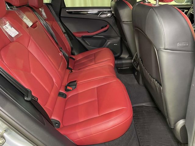 New 2026 Porsche Macan image 20