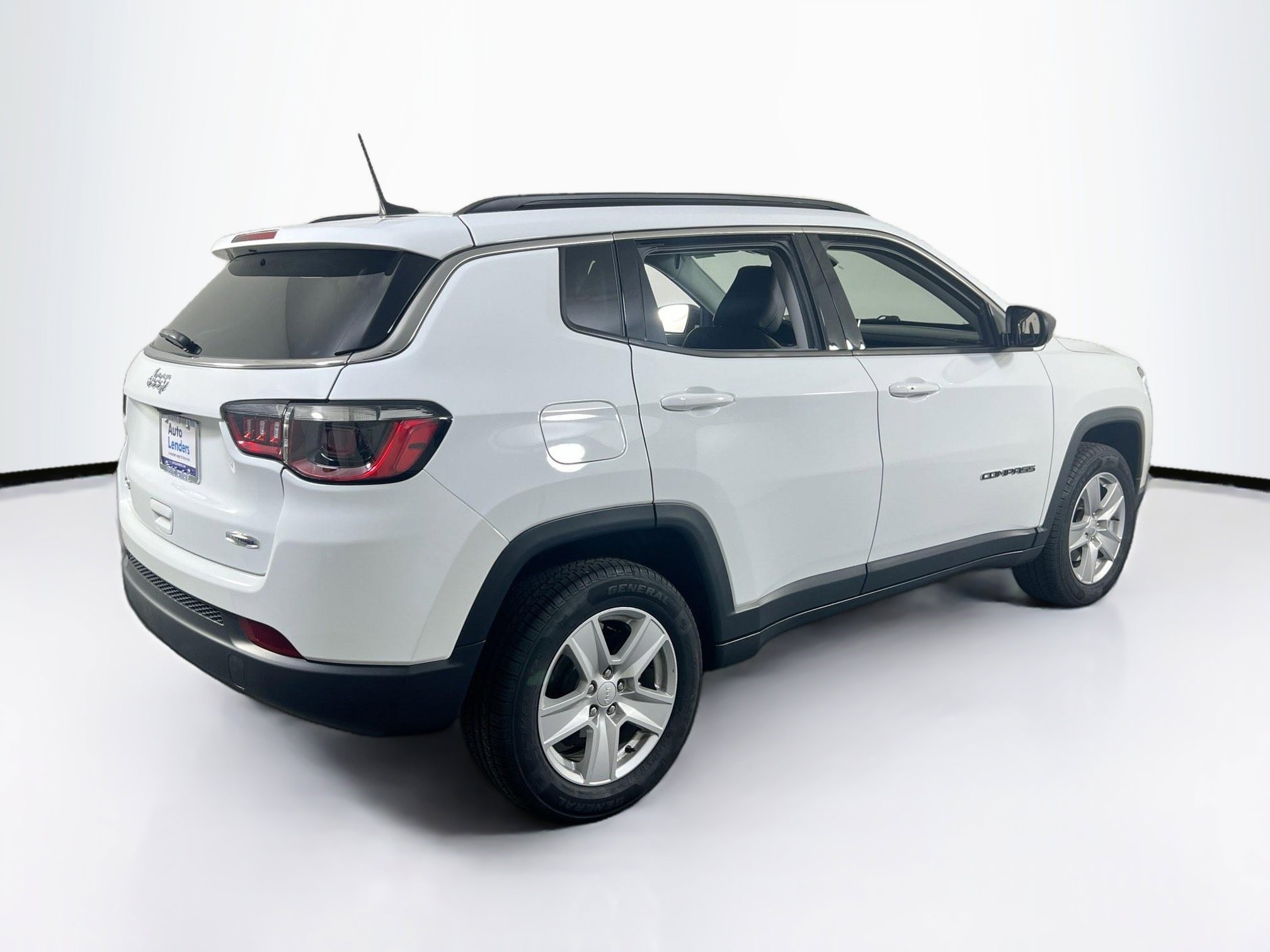 Used 2022 Jeep Compass Latitude w/ Convenience Group AWD/4WD image 5