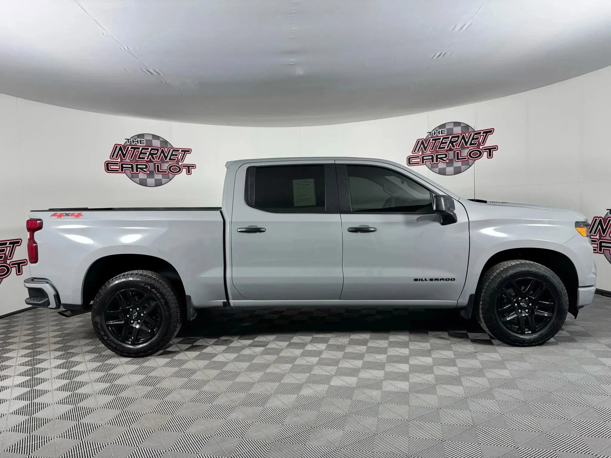 Used 2024 Chevrolet Silverado 1500 Custom w/ LPO, Dark Essentials Package image 8