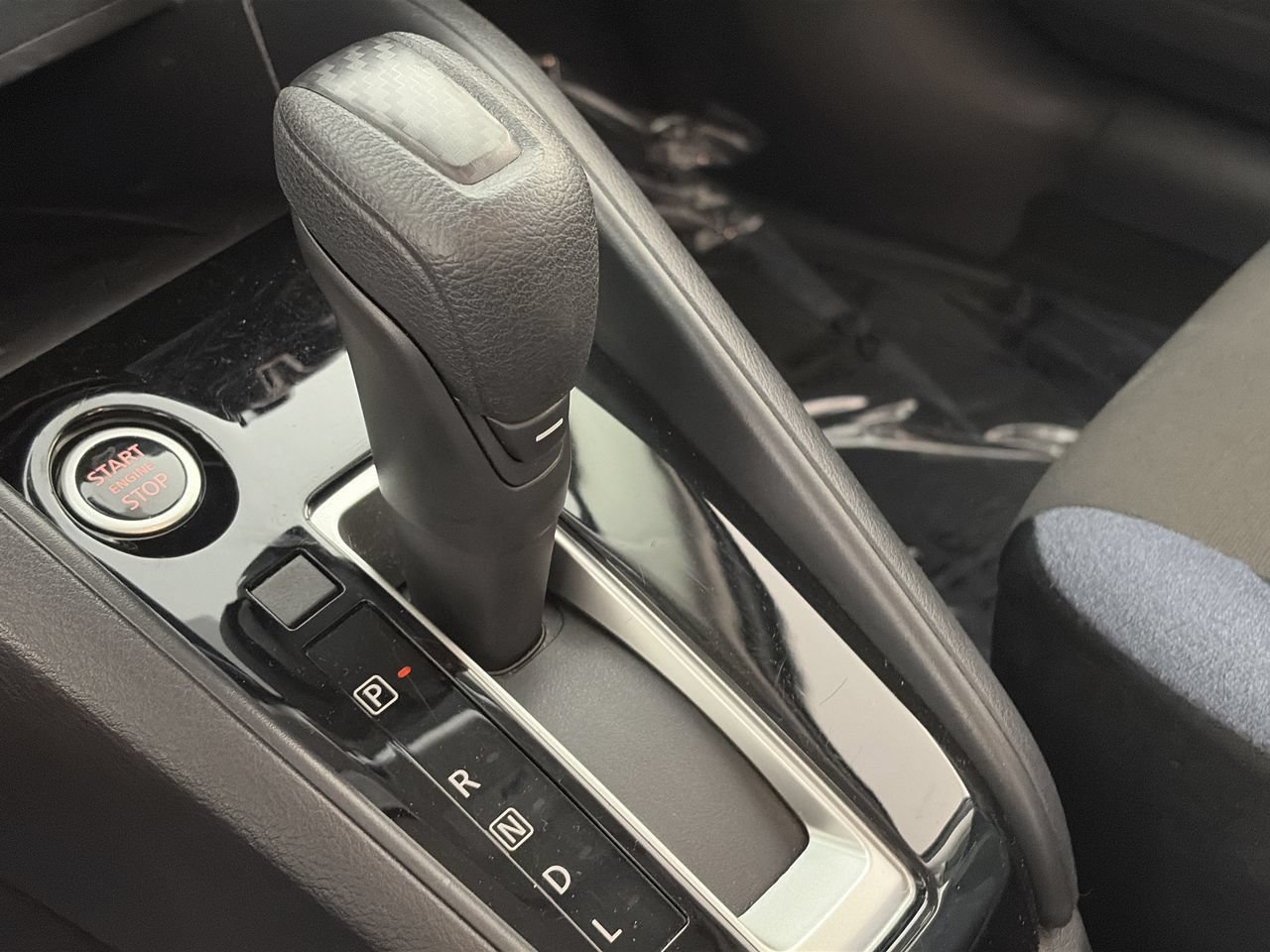Used 2025 Nissan Versa SV FWD image 13