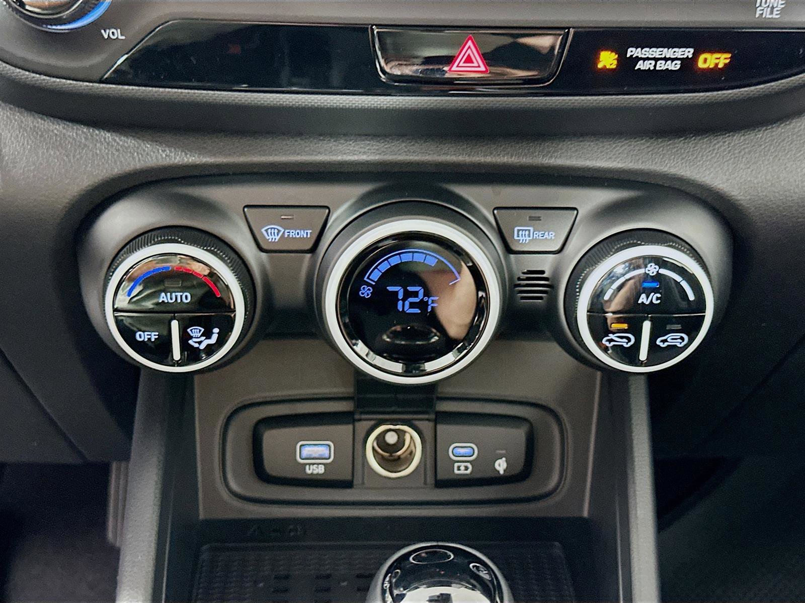 New 2025 Hyundai Venue Limited image 16