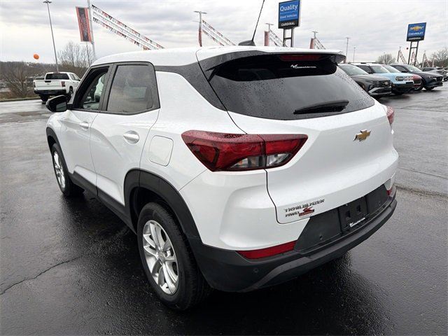 Used 2025 Chevrolet TrailBlazer LS w/ LS Convenience Package image 5