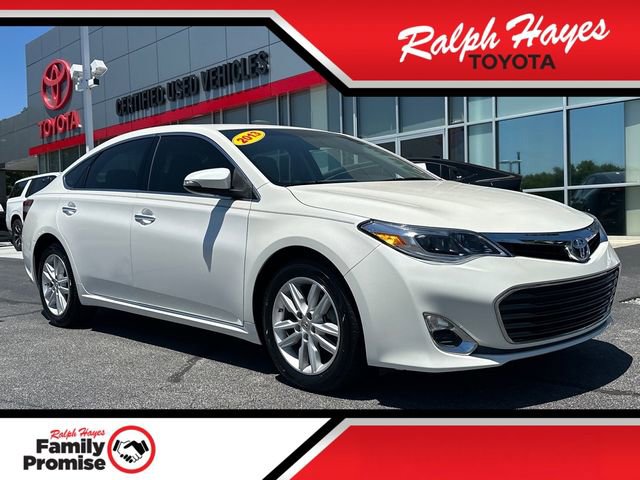 Used 2013 Toyota Avalon XLE FWD image 1