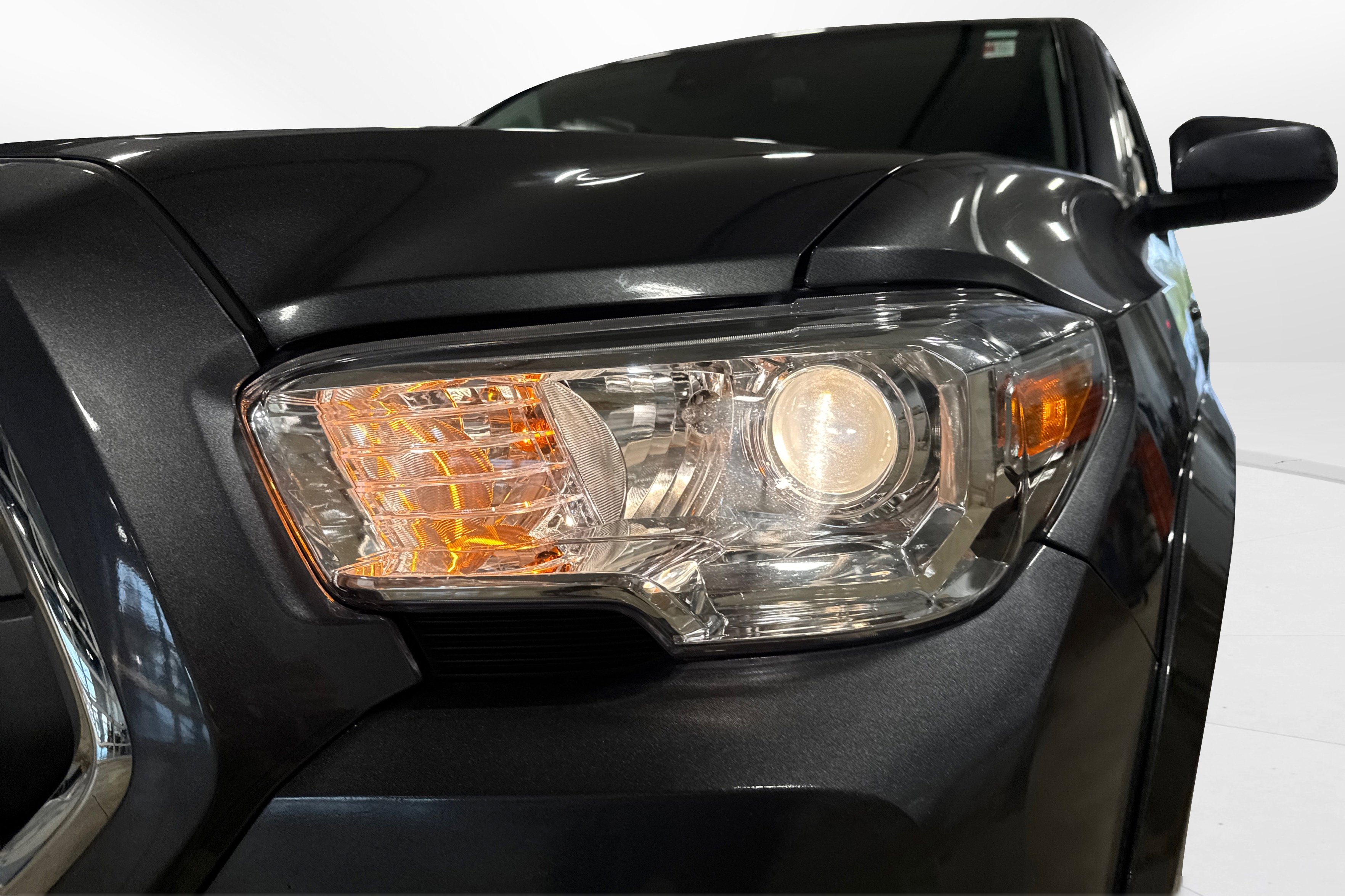 Used 2022 Toyota Tacoma SR5 image 13