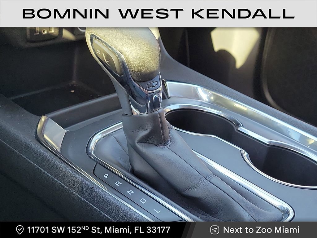 Used 2021 Chevrolet Traverse LS image 17