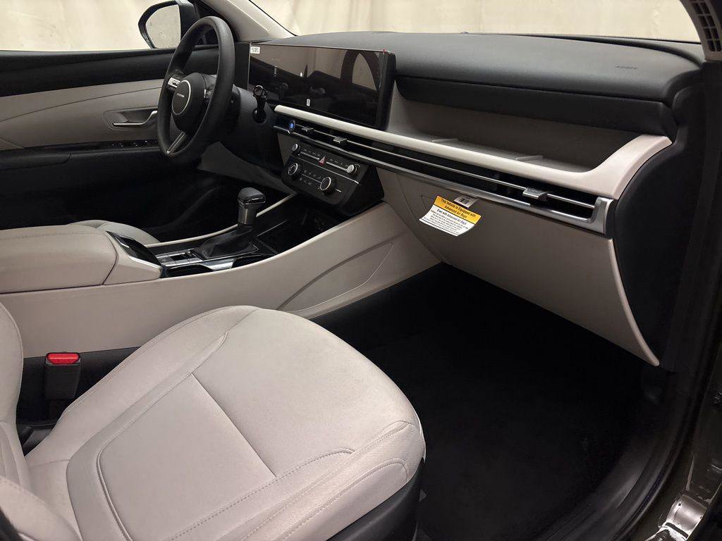 New 2025 Hyundai Tucson SE image 20