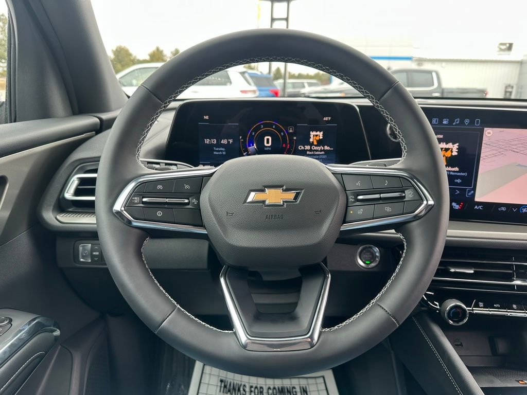 New 2026 Chevrolet Traverse LT w/ Driver Confidence Package AWD/4WD image 24