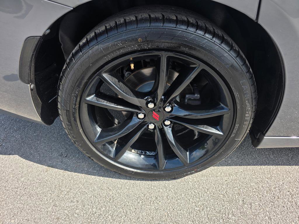 Used 2018 Dodge Charger SXT w/ Blacktop Package RWD image 19