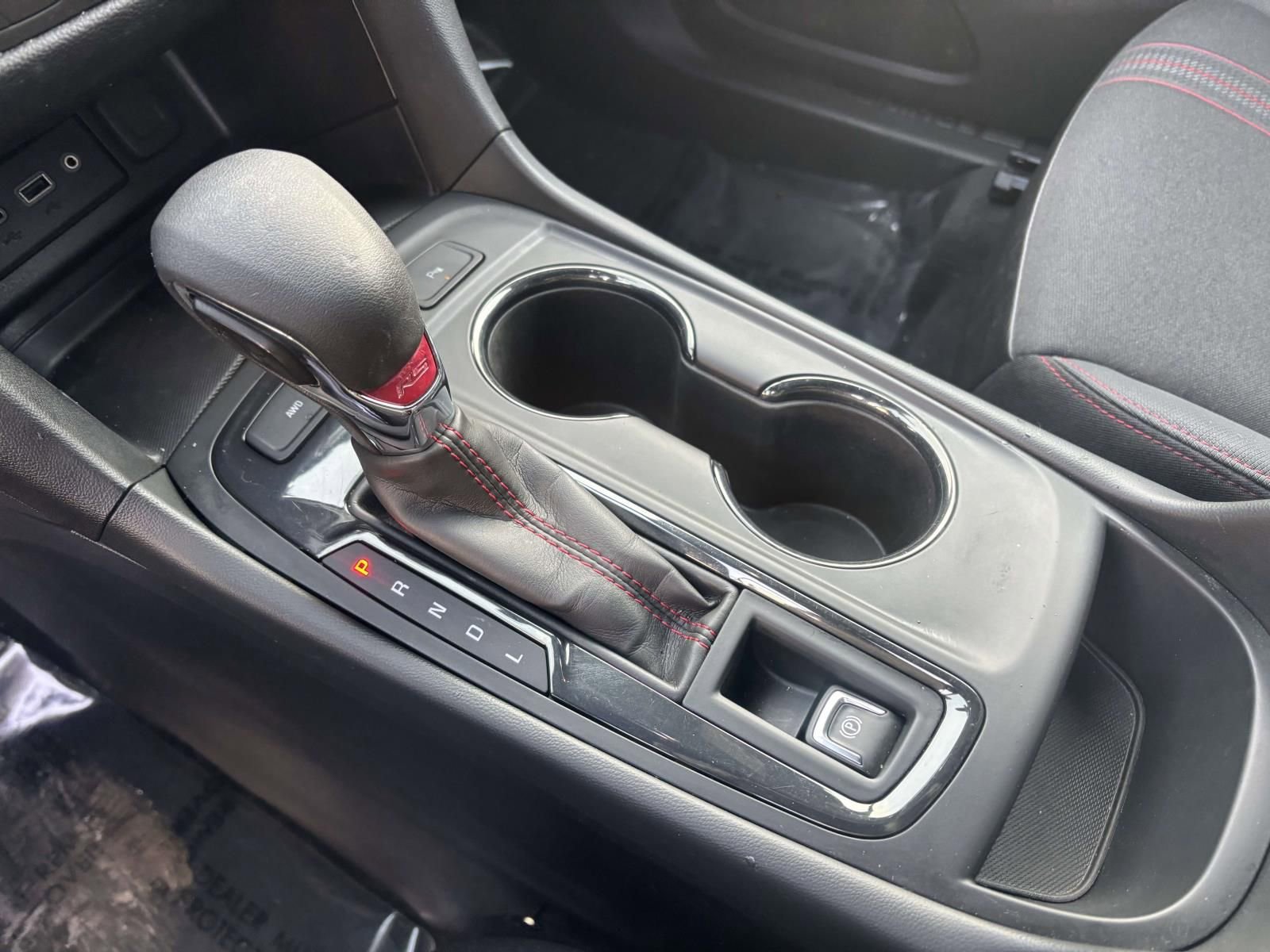 Used 2022 Chevrolet Equinox RS w/ LPO, Floor Liner Package image 27