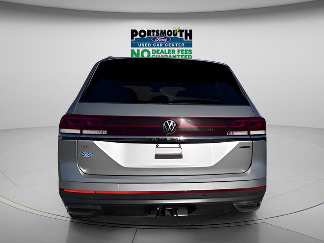 Used 2025 Volkswagen Atlas SE image 30