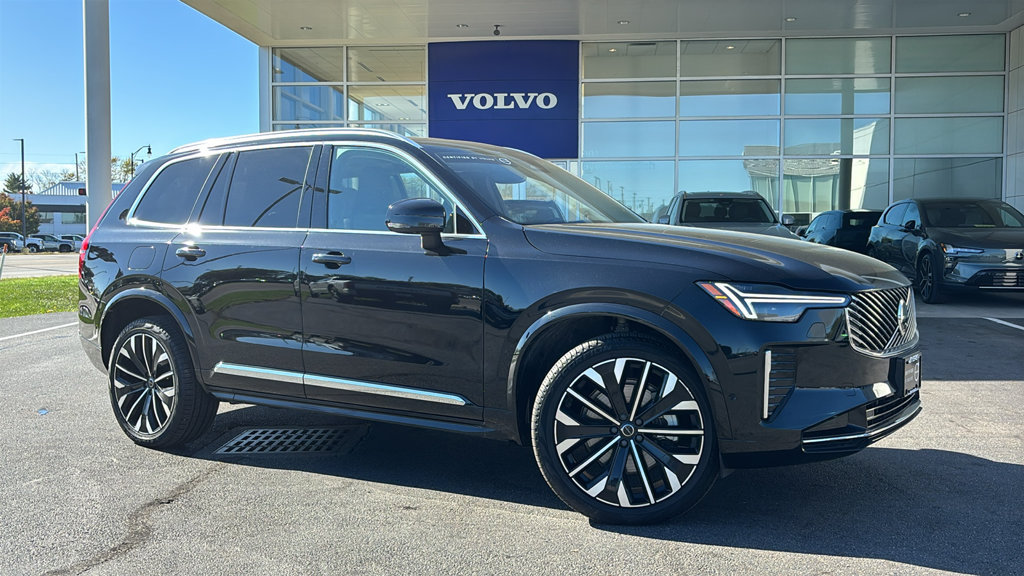 Certified 2026 Volvo XC90 B6 Plus AWD/4WD image 3