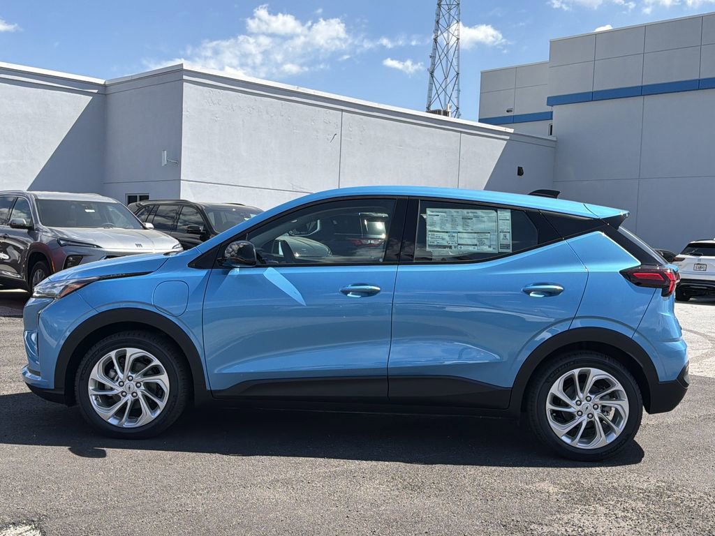 New 2027 Chevrolet Bolt LT w/ Comfort Package FWD image 17