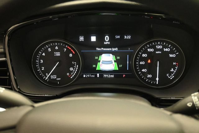 Used 2025 Cadillac XT6 Premium Luxury w/ Technology Package AWD/4WD image 13