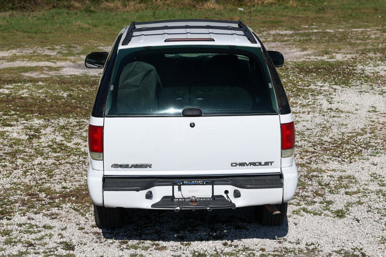 Used 2003 Chevrolet Blazer LS image 9