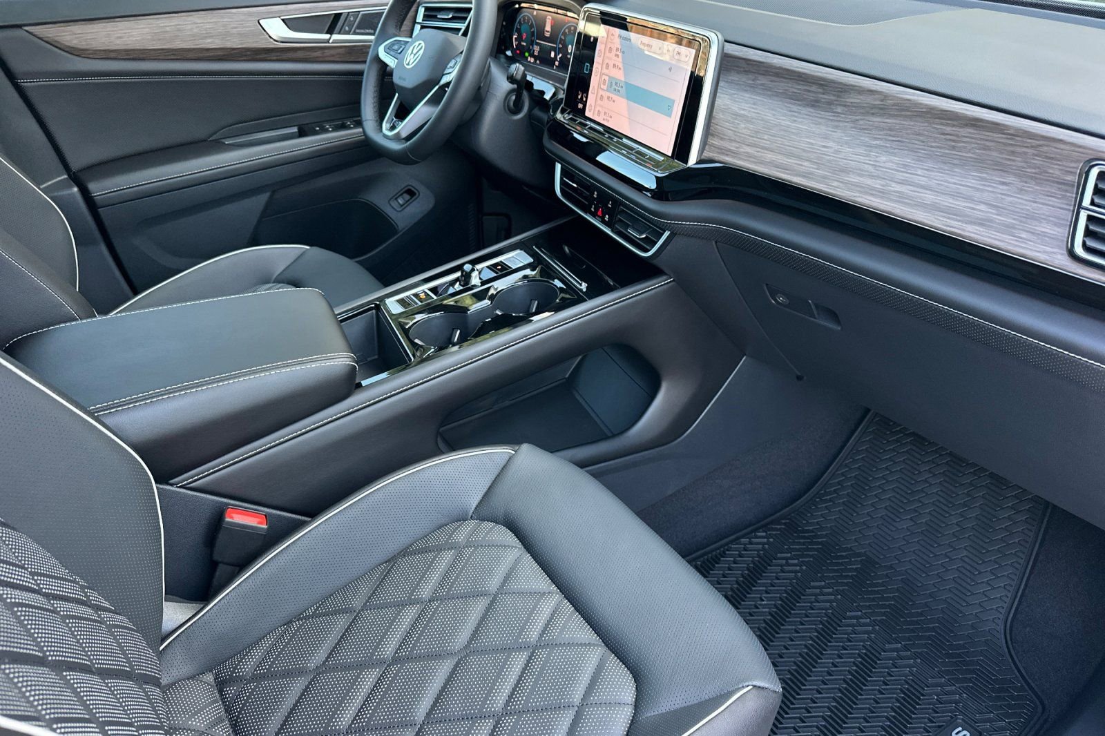 New 2026 Volkswagen Atlas SEL Premium R-Line image 15