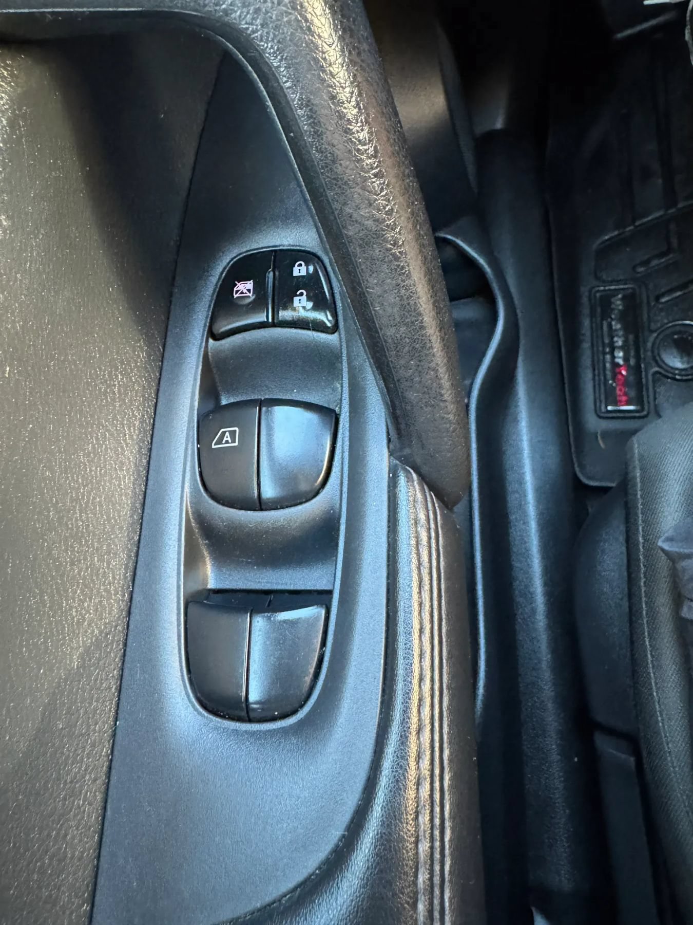 Used 2021 Nissan Rogue Sport S FWD image 14