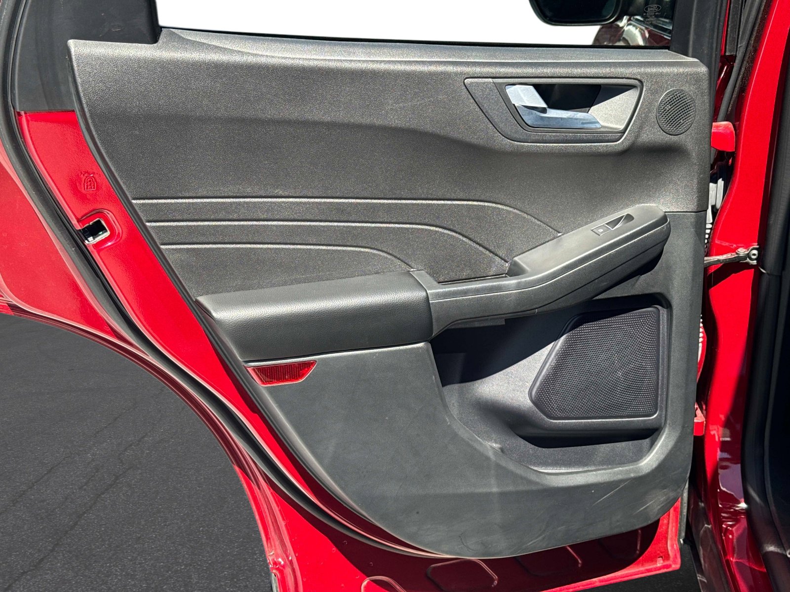 Used 2024 Ford Escape Platinum w/ Premium Technology Package AWD/4WD image 13