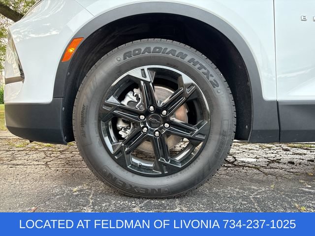 Used 2025 Chevrolet Blazer LT AWD/4WD image 31