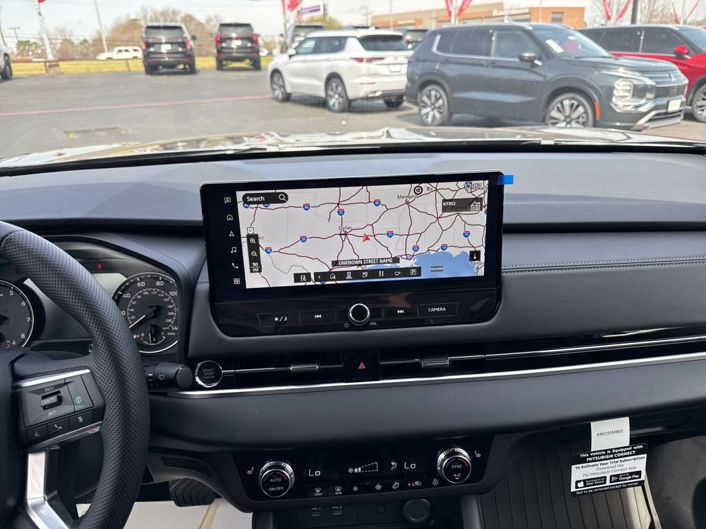 New 2026 Mitsubishi Outlander LE FWD image 21